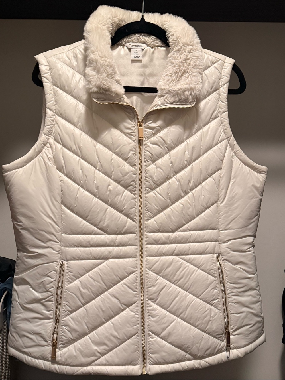 Calvin Klein Ivory Quilted Vest with Faux-Fur Collar